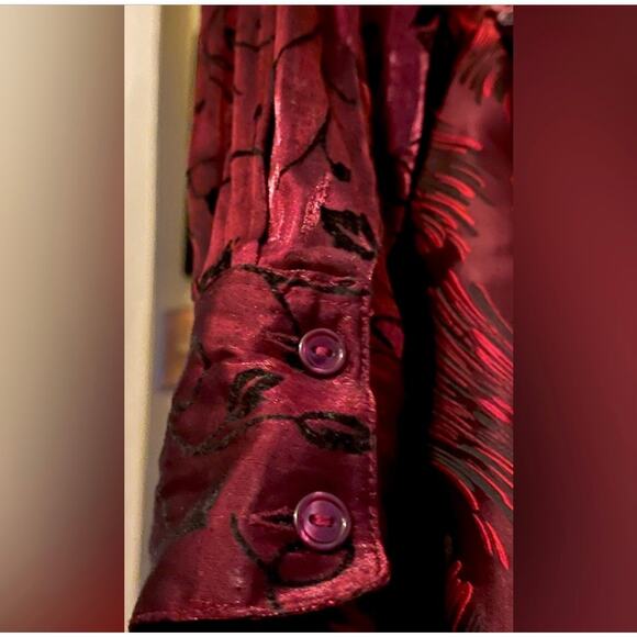 Formal Decorative Flock Blouse - Picture 4 of 4